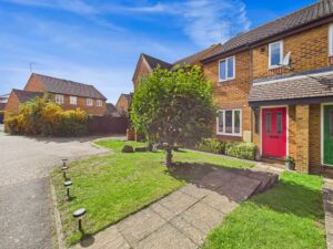 Plessey Close, Towcester, NN12