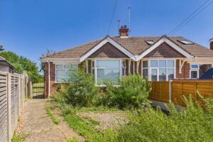 Northampton Road, Roade, NN7