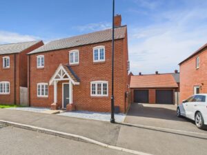 Bangor Close, Towcester, NN12