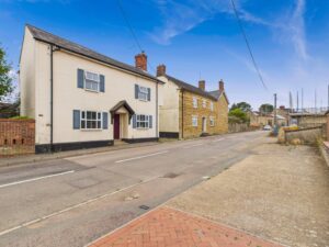 High Street, Astcote, NN12
