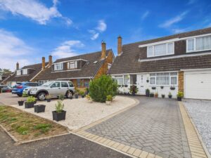 Norton Crescent, Towcester, NN12