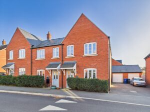 Saxon Way, Towcester, NN12