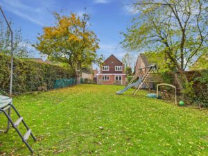 Brackley Lane, Abthorpe, NN12