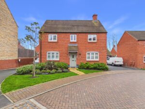 Plantation Lane, Towcester, NN12