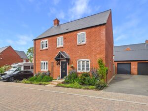 Hereford Close, Towcester, NN12