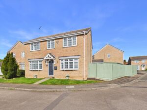 Keats Drive, Towcester, NN12