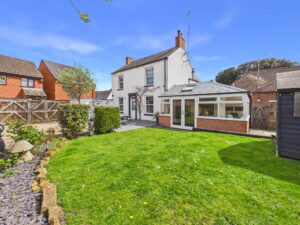 Browns Yard, Towcester, NN12