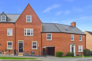 Redcar Road, Towcester, NN12