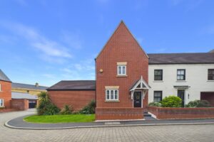 Wincanton Close, Towcester, NN12