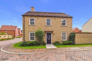 Hamilton Drive, Towcester, NN12