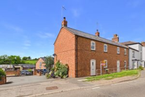 High Street, Blisworth, NN7